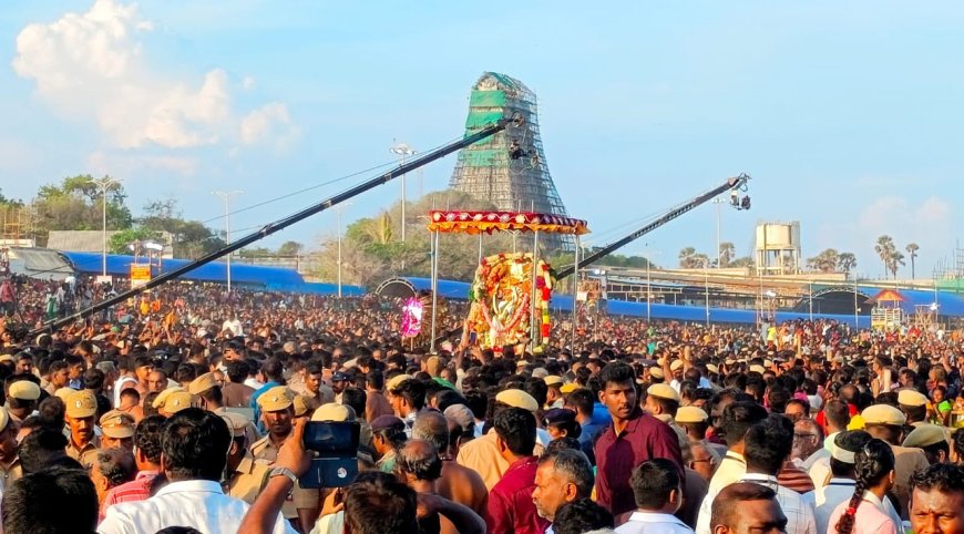 திருச்செந்தூர் கந்த சஷ்டி விழாவுக்கு போலிபாஸ்-அதிமுக குற்றச்சாட்டு