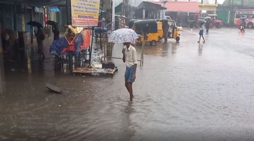 கடலூர் மாவட்ட முழுவதும் விடிய விடிய  கனமழை- வீடுகளில் புகுந்த தண்ணீரால் மக்கள் அவதி