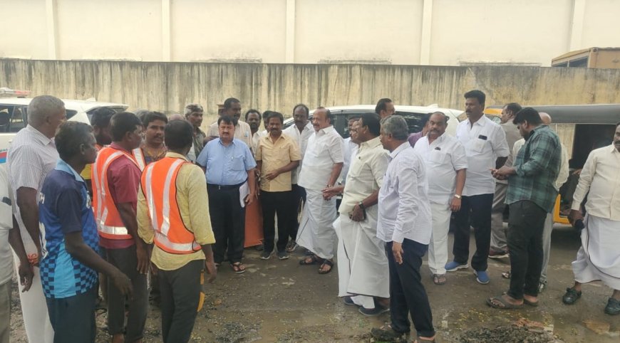திருவேற்காட்டில் வெள்ள நீர் வடித்த பகுதிகளில் அமைச்சர் எம்.ஆர்.கே ஆய்வு
