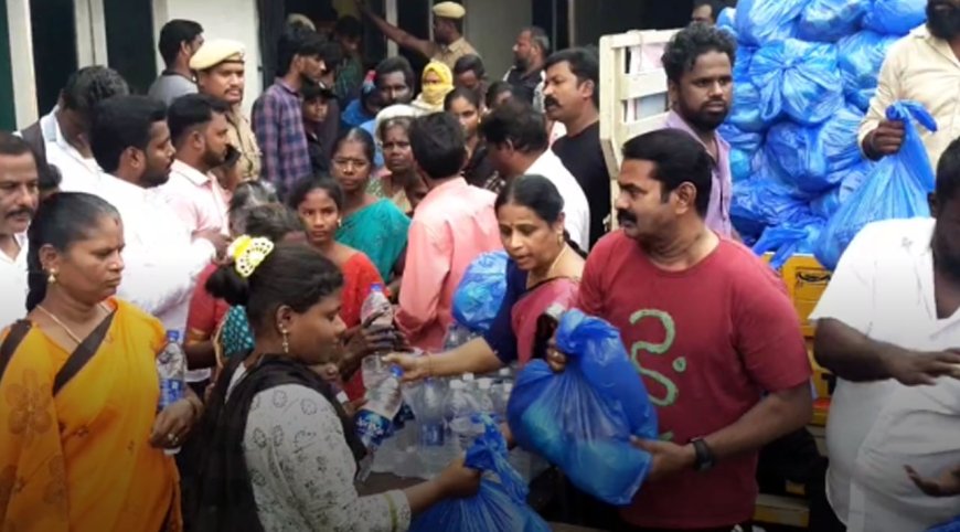 அரசு கேட்கும் நிவாரணத்தை கொடுக்க சீமான் வலியுறுத்தல்