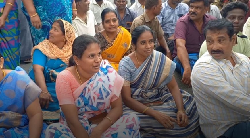 பொள்ளாச்சி:சென்டர் மீடியனை அகற்றக்கோரி பொதுமக்கள் சாலை மறியல்