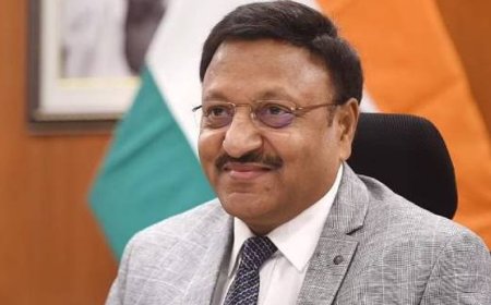 சூடு பிடிக்கும் நாடாளுமன்ற தேர்தல்... சென்னை வந்தார் தலைமைத் தேர்தல் ஆணையர்... யாரையெல்லாம் சந்திக்கிறார்..?
