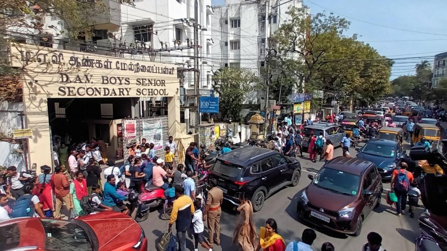 பள்ளிகளுக்கு வெடிகுண்டு மிரட்டல்; விசாரணையில் திடுக்கிடும் தகவல்