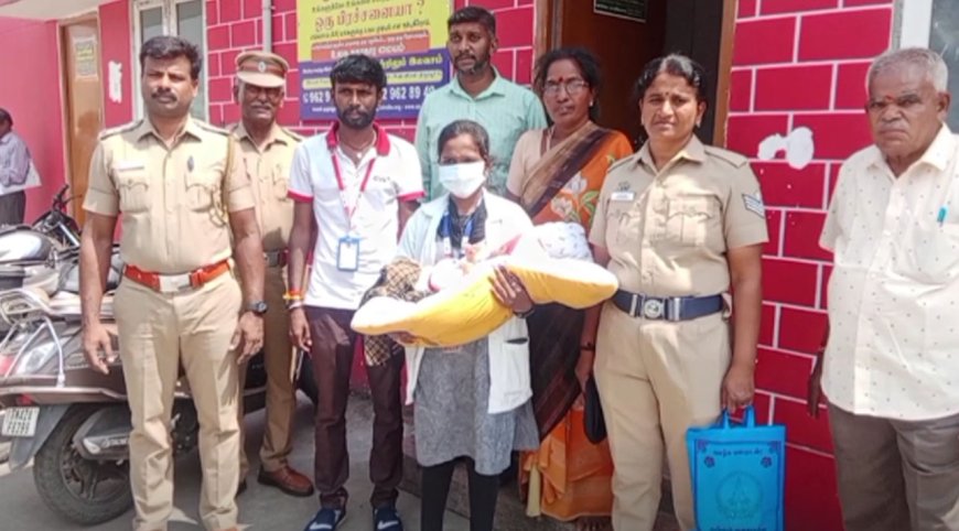 என்னம்மா இப்படி பண்றீங்களேம்மா..?-ஆவணங்கள் எடுக்கக் குழந்தையை விட்டுச் சென்ற பெண்