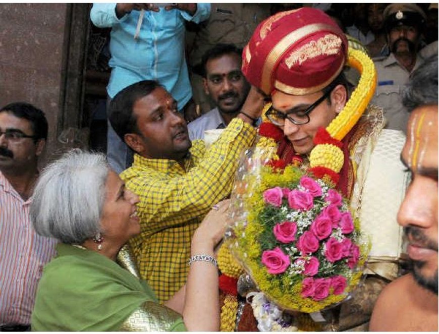 மைசூர் மன்னருக்கு சொந்த வீடு கூட இல்லையாம்! சொத்து மதிப்பு எவ்வளவு தெரியுமா?
