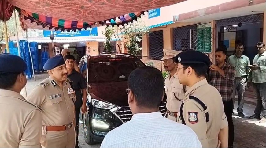 சென்னையில் எவை எல்லாம் பதற்றமானவை.. வாக்குச்சாவடிகளில் சென்னை காவல் ஆணையர் ஆய்வு