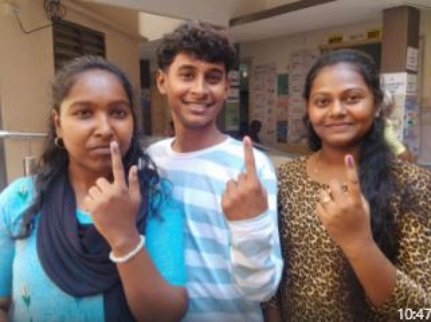 ஒரு விரல் புரட்சி.. 39 தொகுதி வேட்பாளர்களின் தலை எழுத்தை தீர்மானிக்க போகும் 10.23 லட்சம் முதல் முறை வாக்காளர்கள்