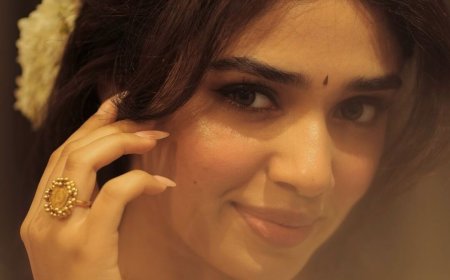 கிறங்கடிக்கும் க்ரித்தி ஷெட்டி புகைப்படங்கள்
