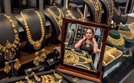 இல்லதரசிகள் நிம்மதி பெருமூச்சி : தங்கம் சவரனுக்கு ரூ.560 குறைவு! வெள்ளி கிலோவிற்கு ரூ.6 ஆயிரம் குறைந்தது 